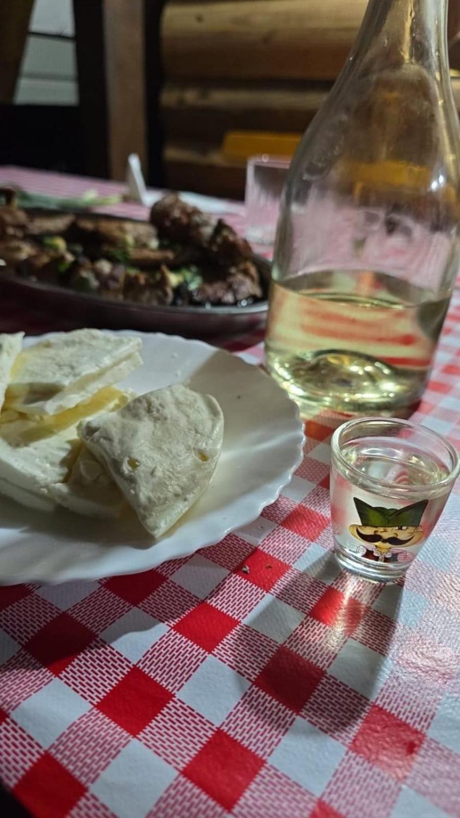 Biserni Kutak 谢尼察 外观 照片